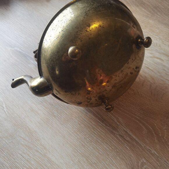 Vintage Brass Decor teapot - Picture 2 of 2